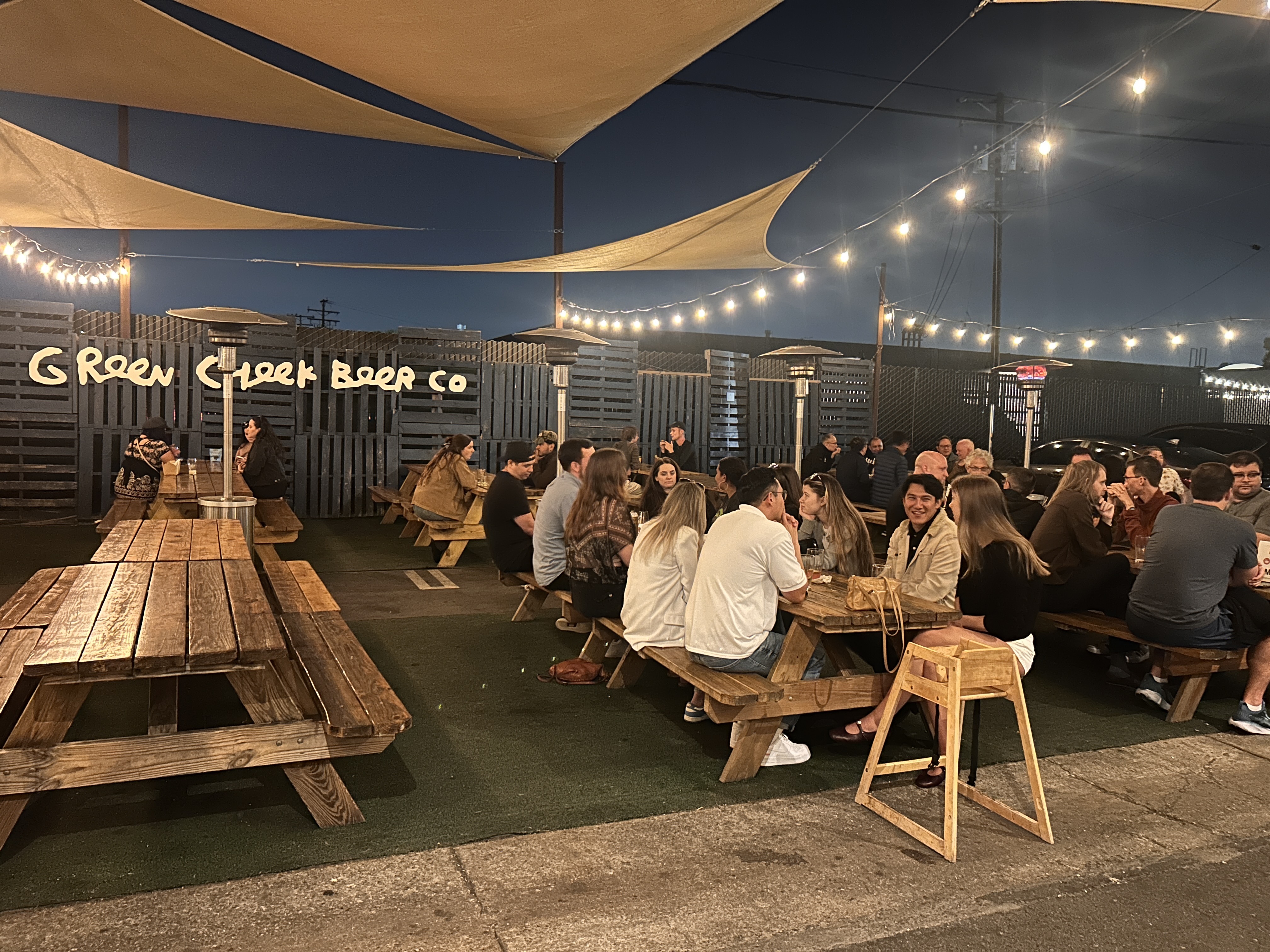 laist.com - Jill Replogle - Got Kids? Dogs? These OC craft breweries are for you