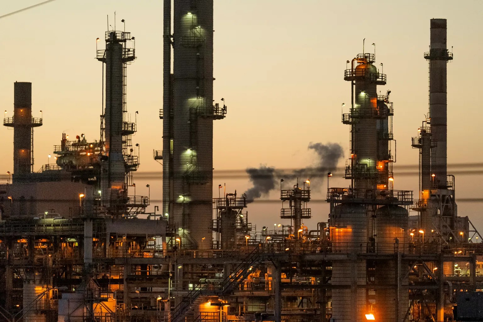laist.com - CalMatters - California overhauls carbon market - critics say it's a giveaway to oil