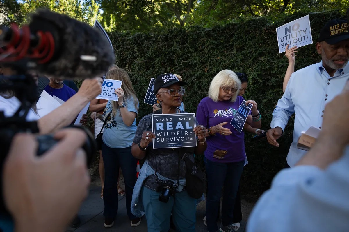 laist.com - CalMatters - Newsom vetoes insurance-claim bills: Is it 'petty' politics?