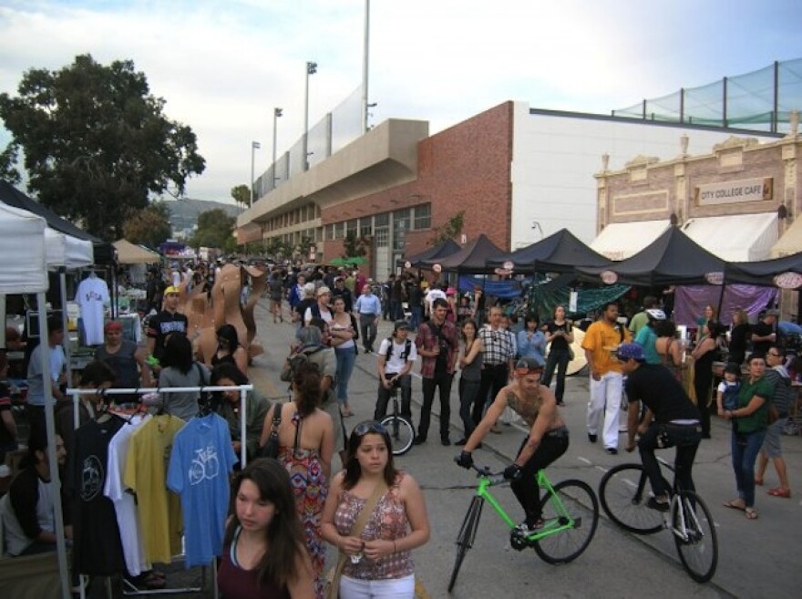 artcycle-hollywood.jpg