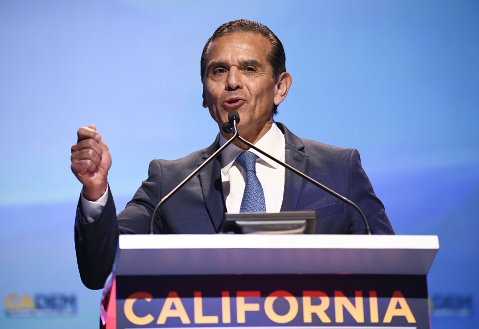 Democratic gubernatorial candidate Antonio Villaraigosa speaks at the 2018 California Democrats State Convention Saturday, Feb. 24, 2018, in San Diego. (AP Photo/Denis Poroy)