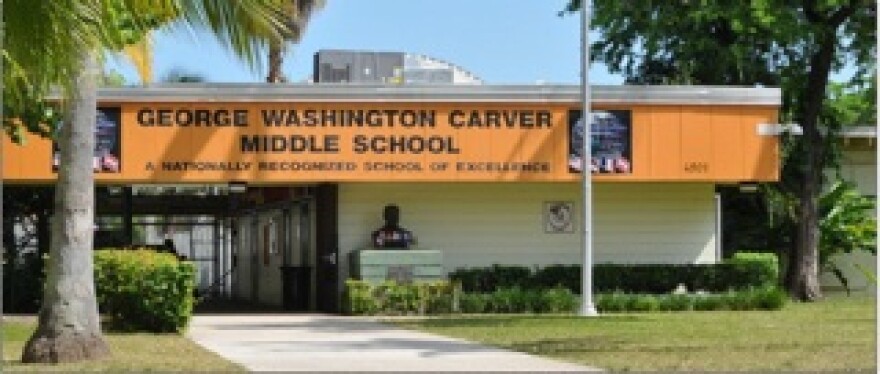 carver.jpg