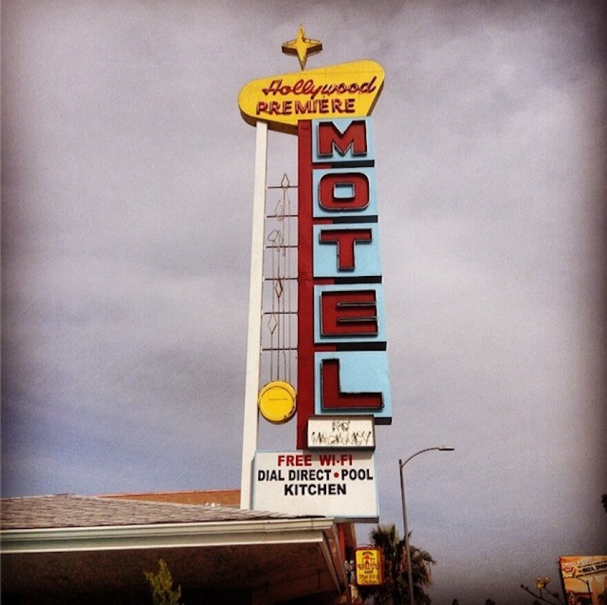 hollywood-premiere-hotel.jpg