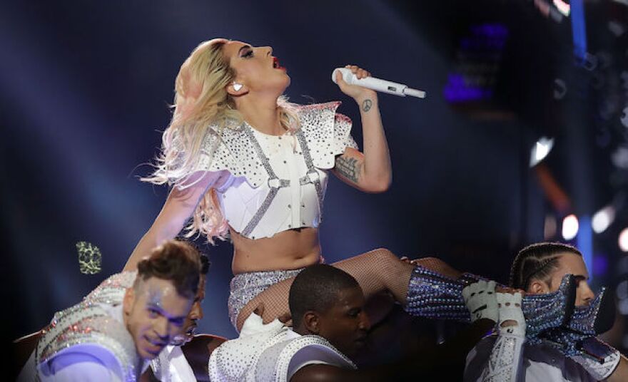 gaga_super_bowl.jpg