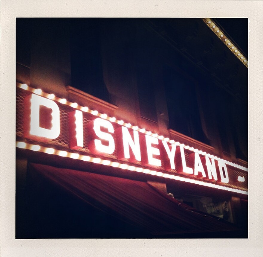 disneyland.jpg