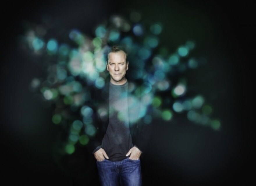 Kiefer-Sutherland-in-Touch.jpg