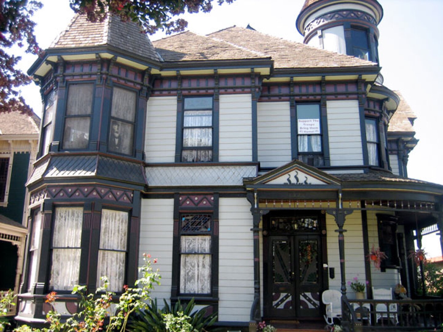 murray-burns-home-aheights.jpg