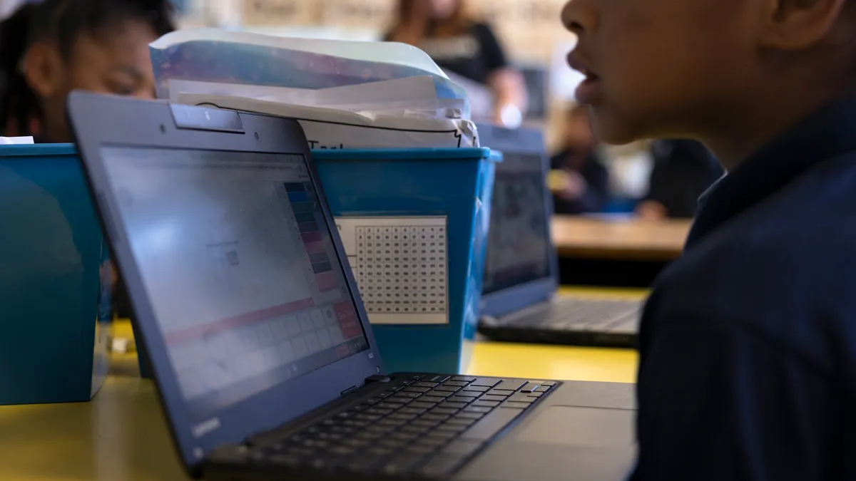 Recognizing Fake News Now A Required Subject In California Schools - Vimarsana News