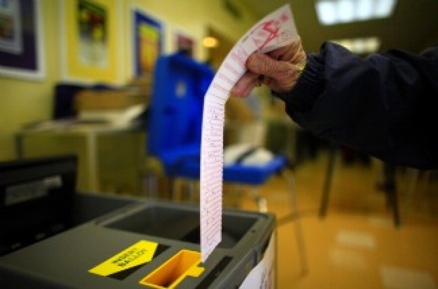 A resident votes in the midterm election at Paul Revere Middle School November 2, 2010 in Los Angeles, California.
