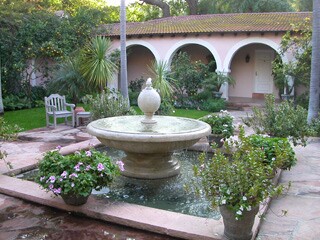 HOtel_Bel-Air_grounds.jpg