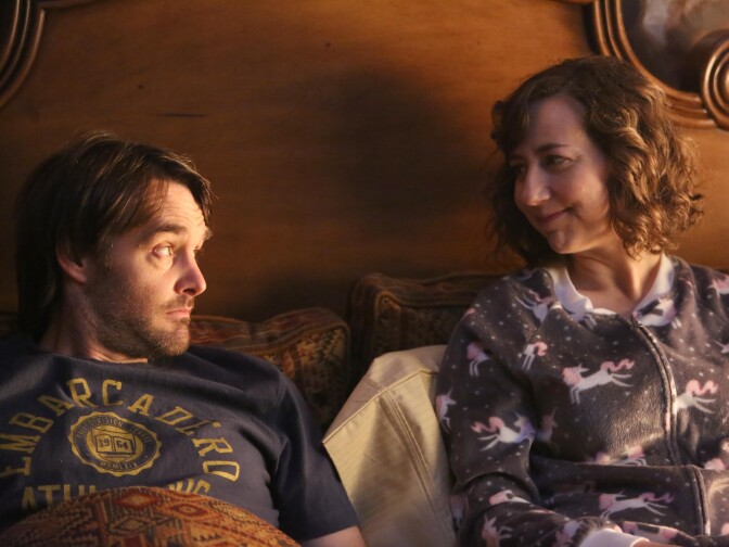 Phil (Will Forte, L) and Carol (Kristen Schaal, R) in the second part of “She Drives Me Crazy/Mooovin’ In” on Fox's "The Last Man On Earth."