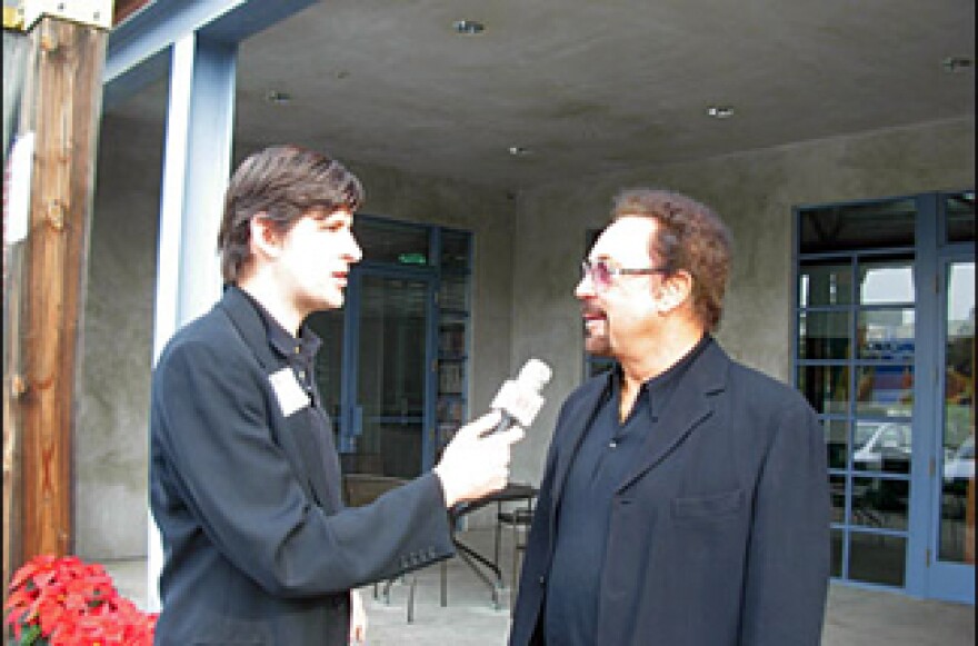 John Rabe (left) with Tom Jones (right).