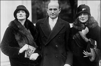 Samuel Goldwyn in the spring of 1925 with his two new discoveries: Frances Howard, whom he would later marry, and Vilma Banky, whom he would turn into a star.
