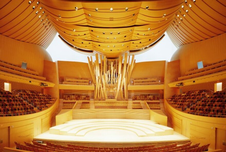wdch-auditorium-stage-view_hi.jpg