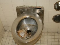 The American Civil Liberties Union of Southern California says conditions inside Men's Central Jail in downtown Los Angeles often are filthy - an allegation the L.A. County Sheriff's Department denies.
