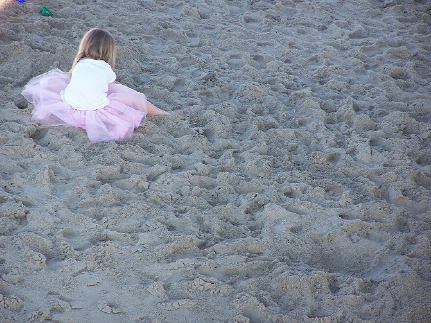 kid_on_beach.jpg