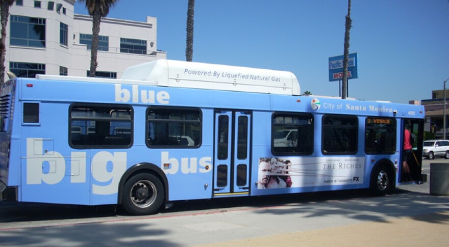 big_blue_bus.jpg