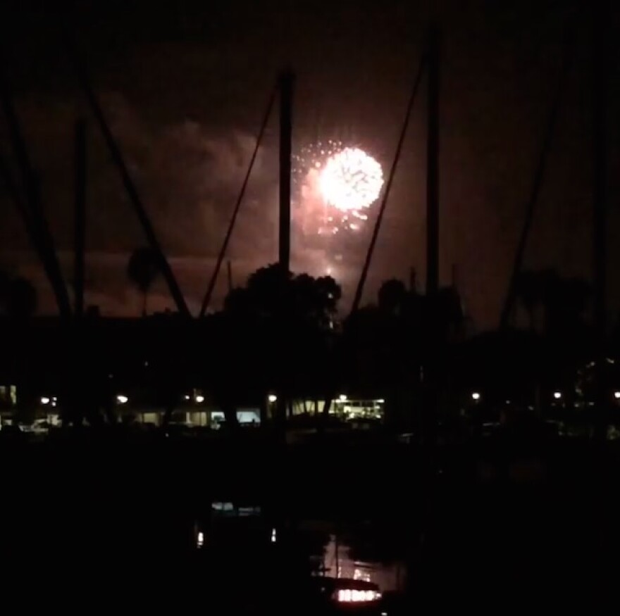 mdr-firework.jpg