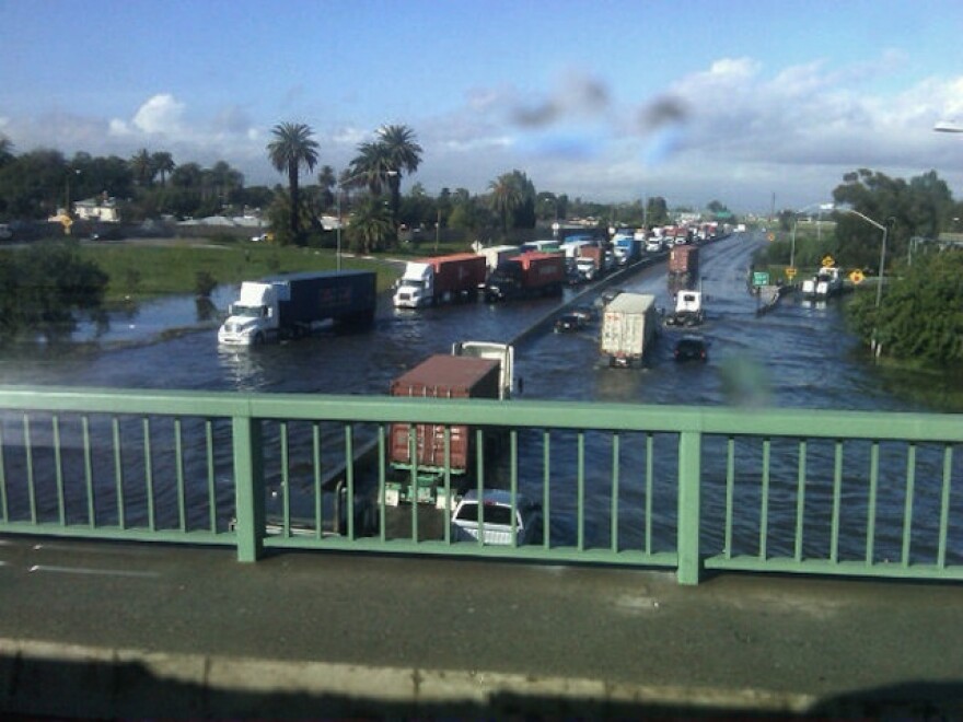 710-freeway-flooded.jpg