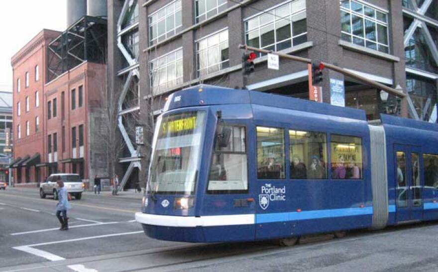 portland_streetcar2.jpg