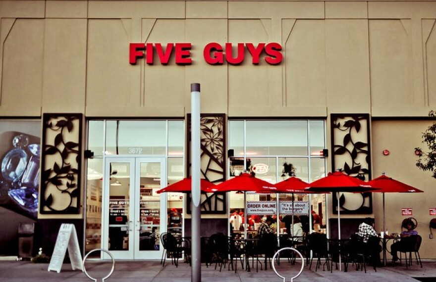 five-guys-valencia.jpg