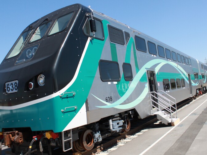 Metrolink unveils fleet of new, safer passenger cars in Colton
