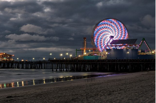 night-lights-sm-pier.jpg