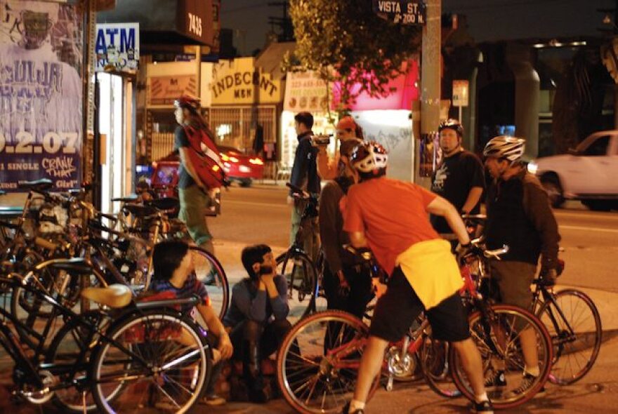 critical-mass-lapd-ride.jpg