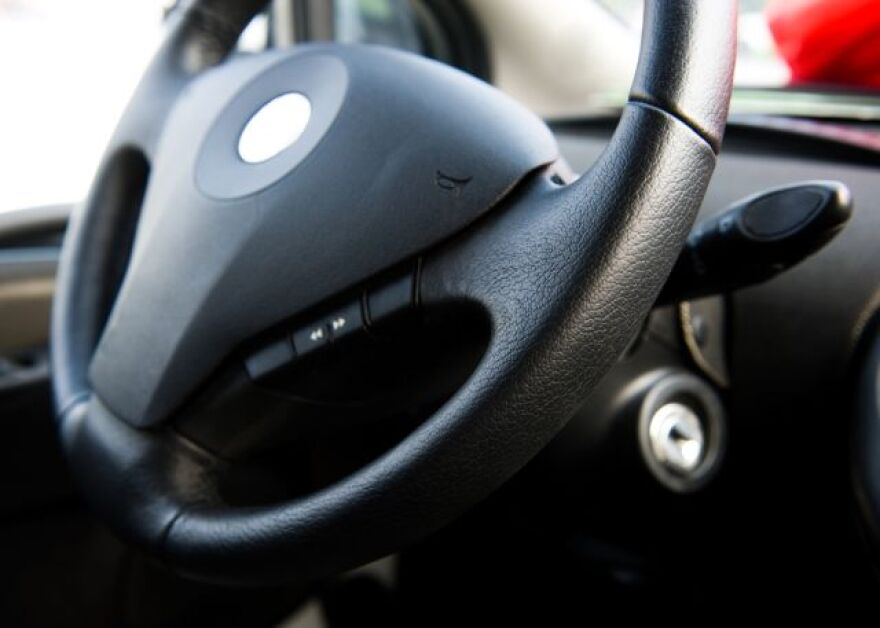 steeringwheel.jpg