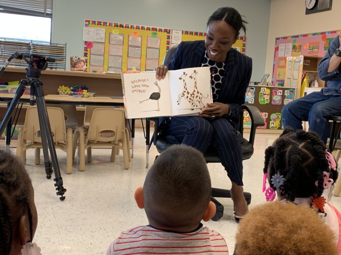 Dr. Nadine Burke Harris, the first-ever state surgeon general, reading to a class of 4-year-olds at Lock Early Education Center in Watts.