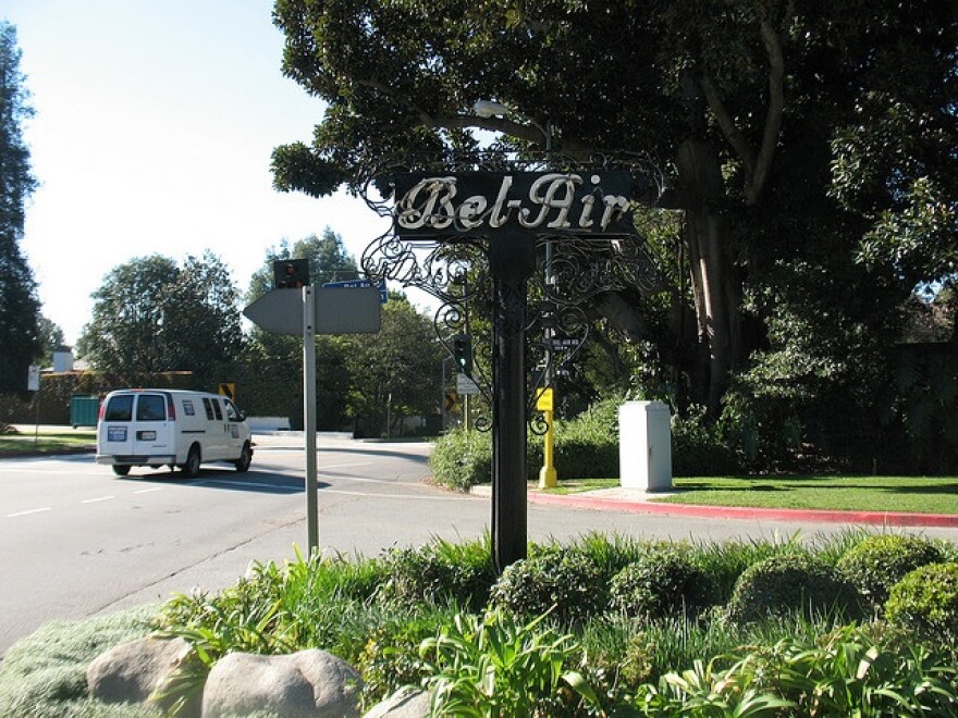 belair_sign.jpg