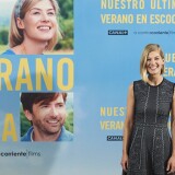 MADRID, SPAIN - APRIL 30:  Actress Rosamund Pike attends "What We Did On Our Holiday" (Nuestro Ultimo Verano En Escocia) photocall at the Intercontinental Hotel on April 30, 2015 in Madrid, Spain.  (Photo by Carlos Alvarez/Getty Images)