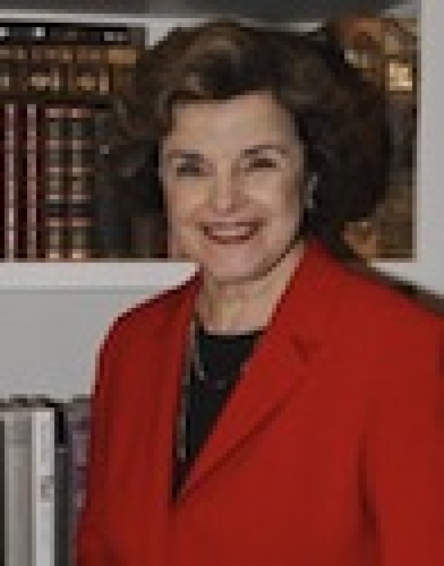 SenFeinsteinDianne_color_sm.jpg