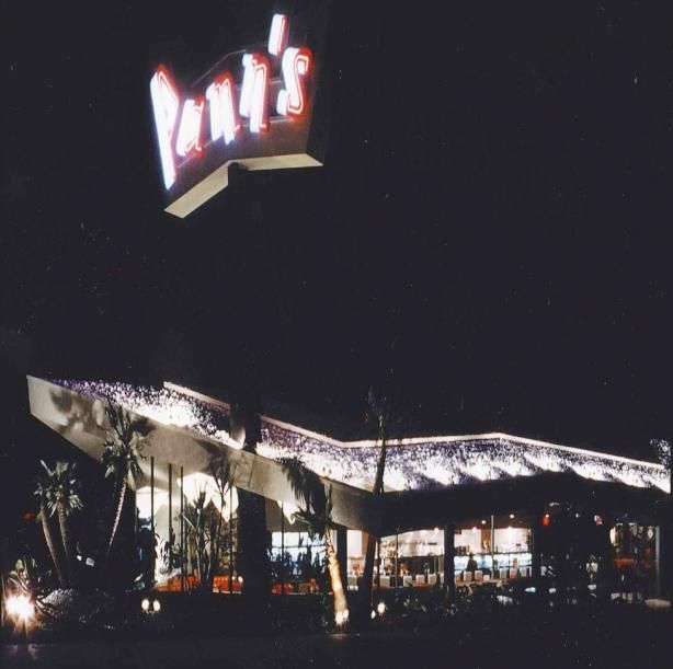 Pann's, an icon of Googie, at 6710 LaTijera Blvd. Los Angeles CA 90045.