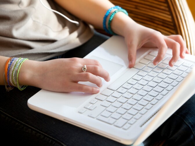 High school students whose friends posted photos of drinking and smoking were about 20 percent more likely to become drinkers or smokers themselves.