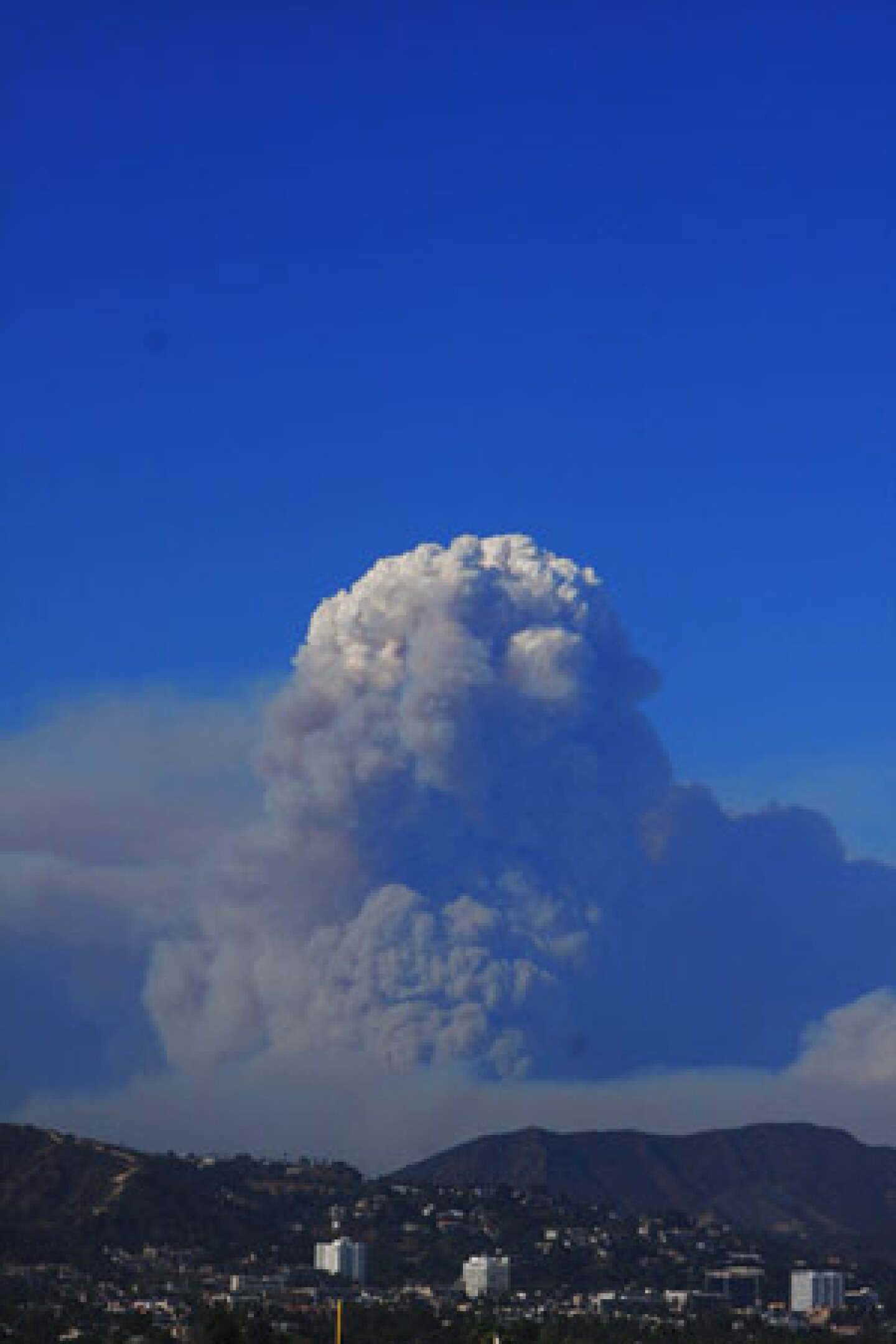 plume_smoke_stationfire.jpg