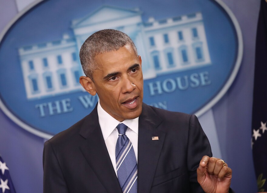 WASHINGTON, DC - JUNE 23:  US President Barack Obama talks about today's Supreme Court ruling, at the White House June 23, 2016 in Washington, DC. The high court today announced that it was evenly divided in a case concerning President Barack Obama's controversial executive actions on immigration.  (Photo by Mark Wilson/Getty Images)
