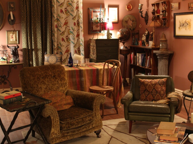On set photos of Ali Pfefferman's house for Season 2 of Amazon's "Transparent" 