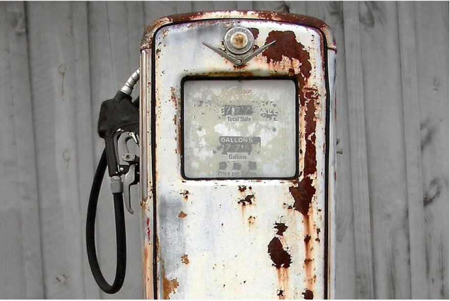 gas_pump_prices.jpg