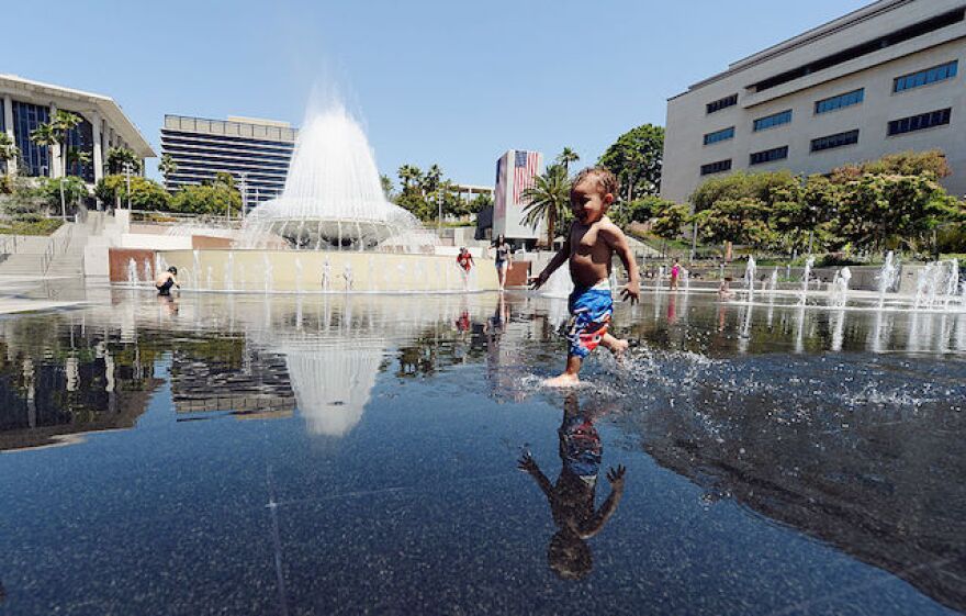 heatwave_main_fountain.jpg