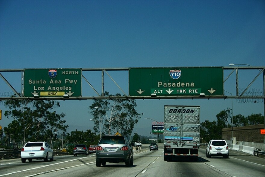 Should the Metro Build a freeway tunnel to alleviate traffic? 