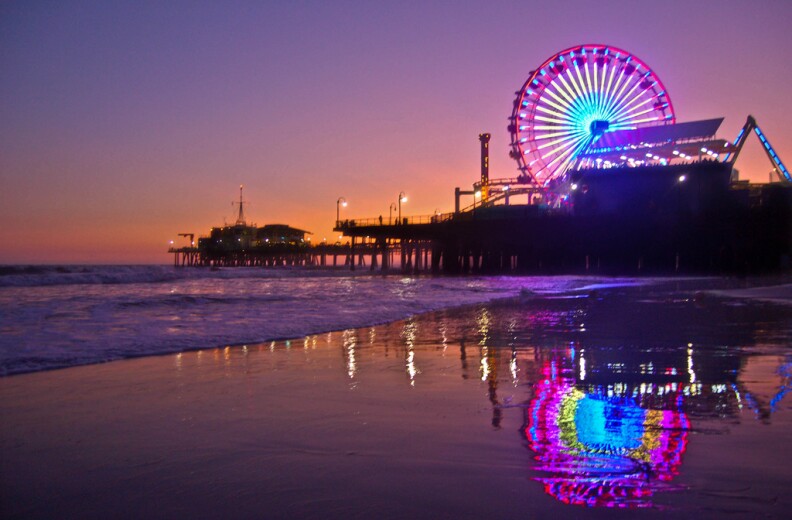 Along with more than a dozen landmarks across the U.S. and Canada, the Ferris wheel at the Santa Monica Pier will light up to promote next week's "Stand Up to Cancer" telethon.