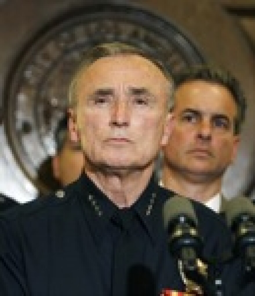 bratton-resigns2.jpg