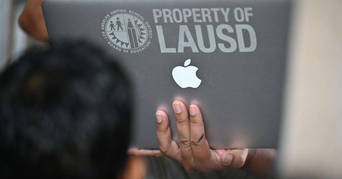 LAUSD blocks AI tools
