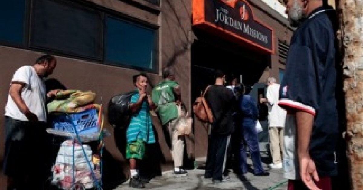 Thousands of volunteers trek LA County to count the homeless population ...