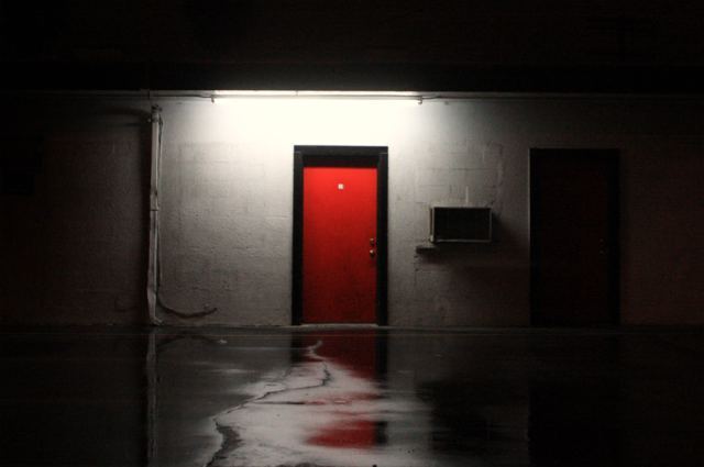 Red_door.jpg