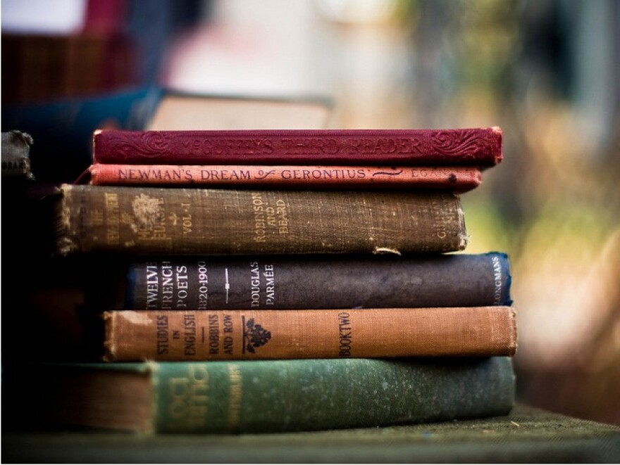 books_library.jpg