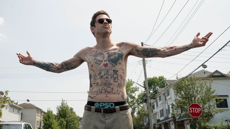 Pete Davidson says playing a fictionalized version of himself in <em>The King of Staten Island </em>helped him come to terms with losing his father in the Sept. 11 attacks.