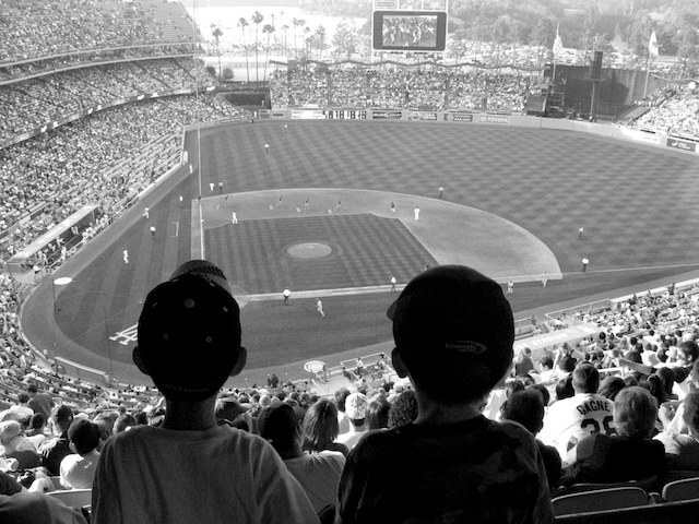 dodgers-bus-union-station.jpg