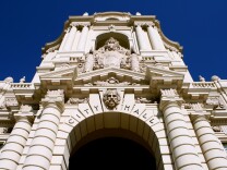 File: Pasadena City Hall on April 6, 2009.